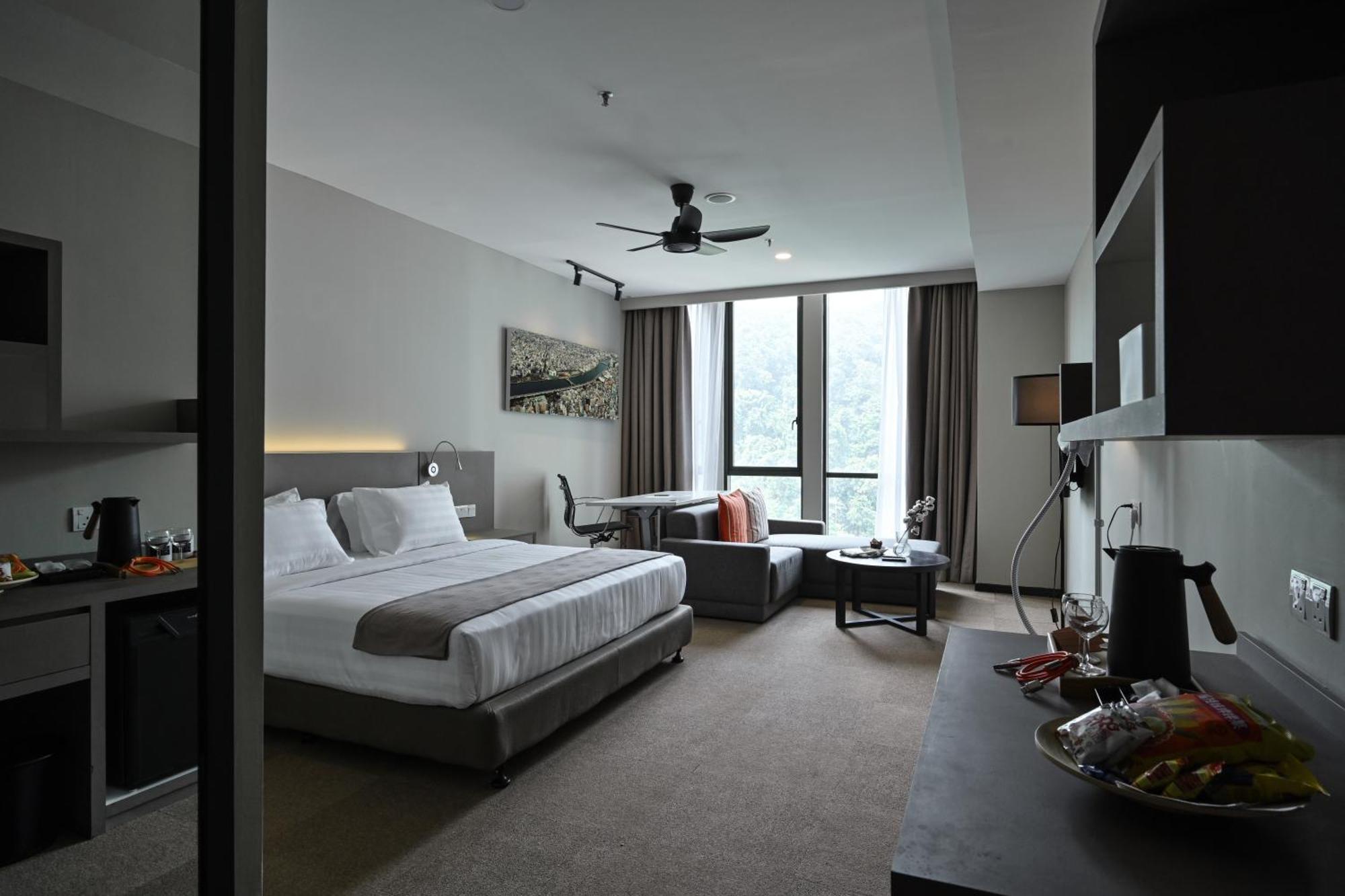 Aparthotel Asaya Damansara Petaling Jaya Exterior foto